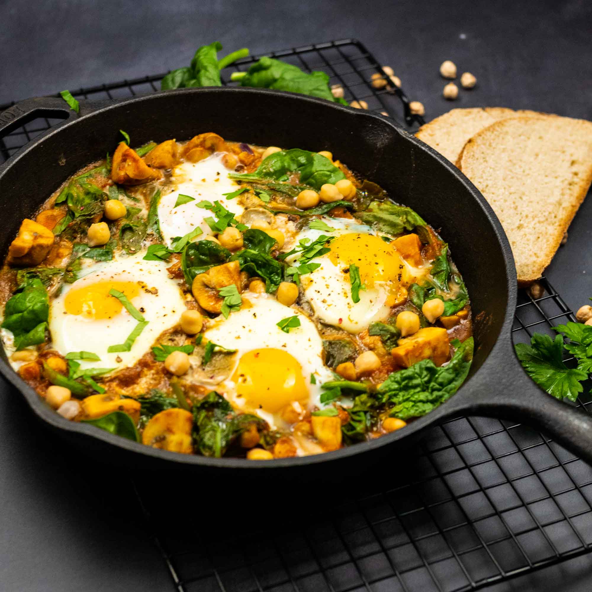 Chakchouka d'hiver aux champignons et épinards